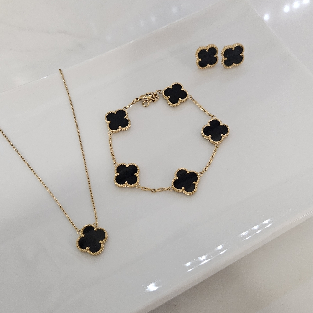 Black and Gold Clover Jewelry Set